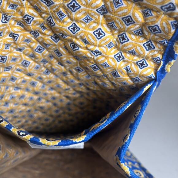 Vera Bradley Out To Lunch Riviera Blue Hook Loop Closure Plastic Lined Lunchbox - Picture 8 of 10